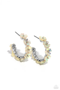 Floral Focus - White Earrings - The Jazzy T Collections