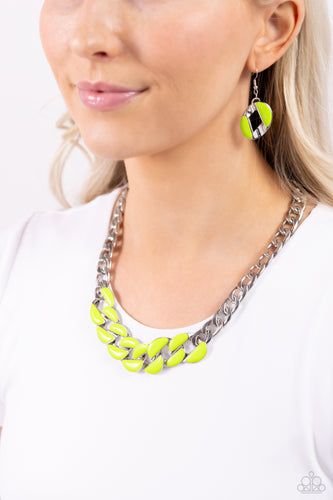 CURB Craze - Green Necklace - The Jazzy T Collections