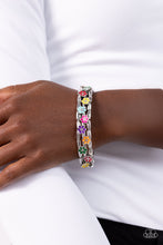 Load image into Gallery viewer, Scattered Springtime - Multi Flower Bracelet - The Jazzy T Collections
