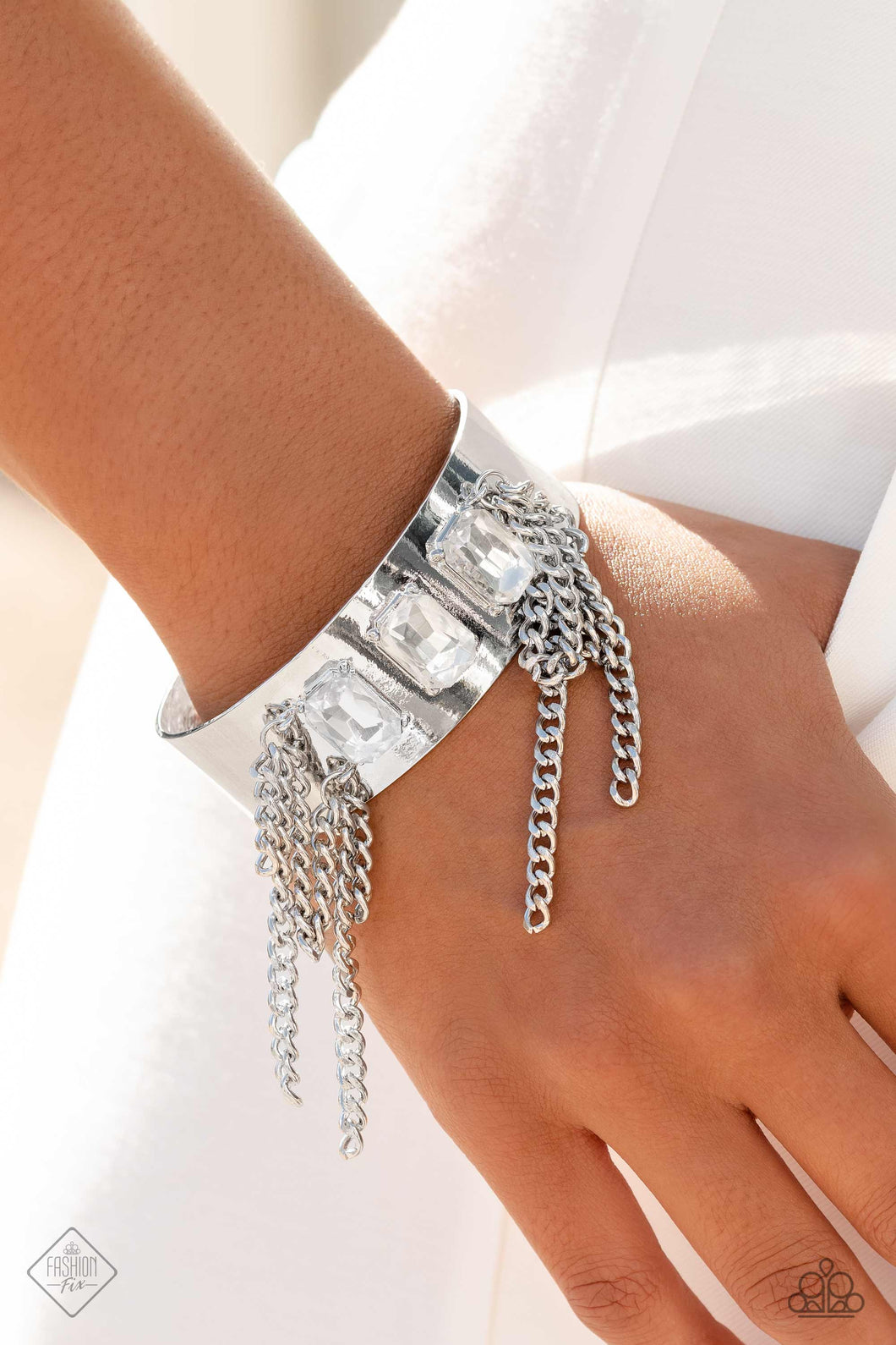 CHAIN Showers - White Rhinestone Bracelet - March 2023 Fashion Fix - The Jazzy T Collections